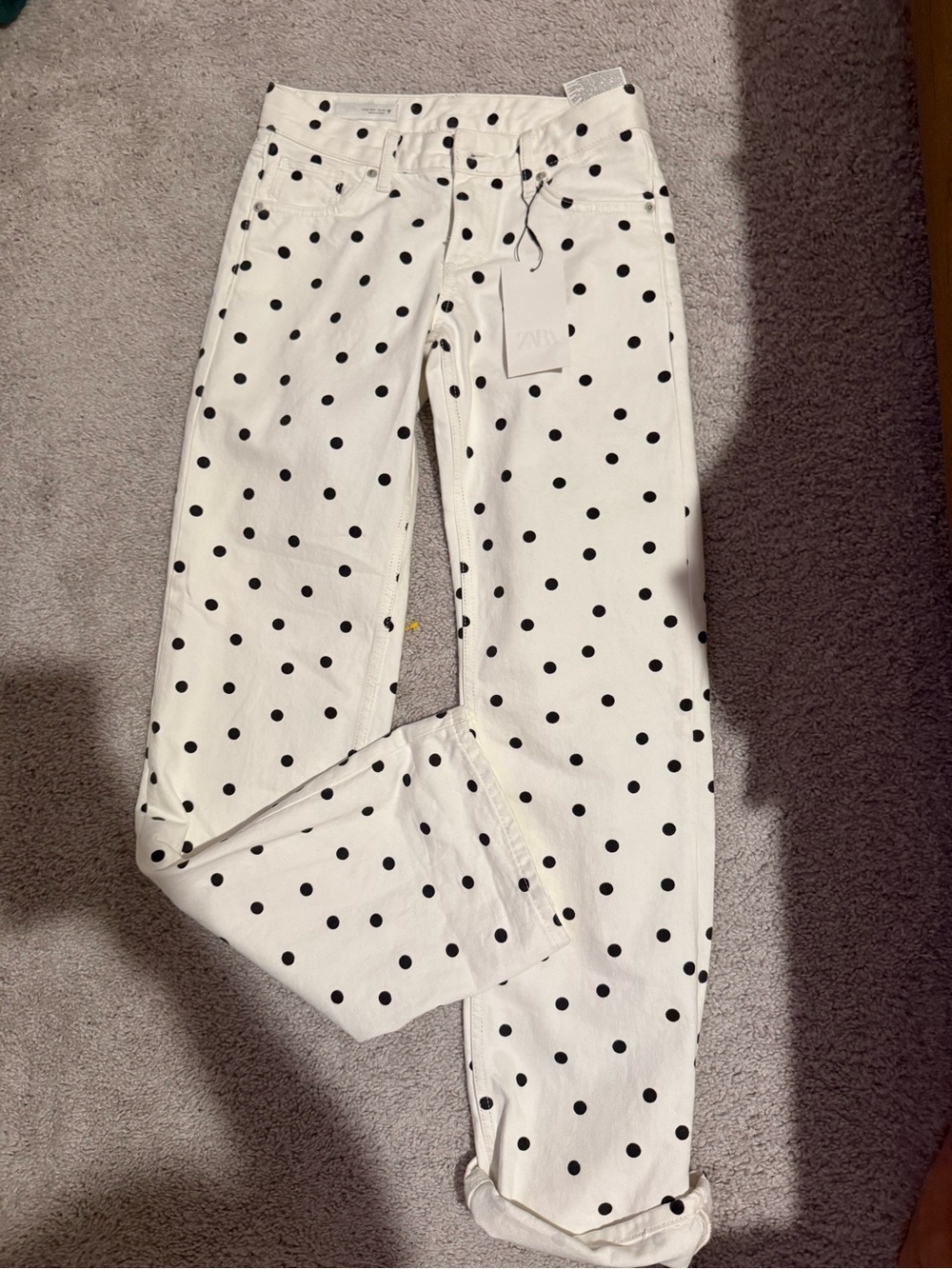 Zara White Straight-Leg Jeans with Black Polka Dots